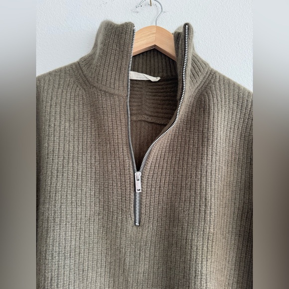 Everlane The Half Zip Sweater in Luxe Merino, Size Medium - Picture 9 of 9